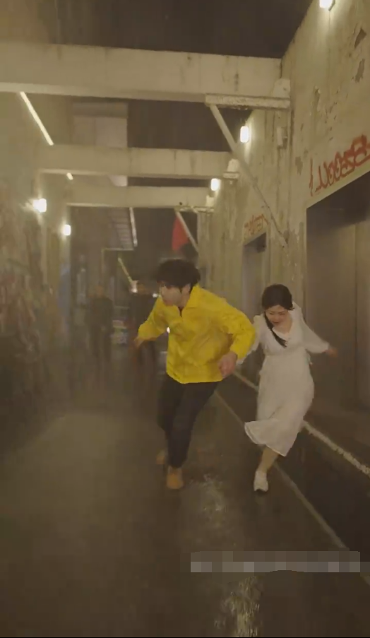 啥基因啊,三胞胎都是大佬